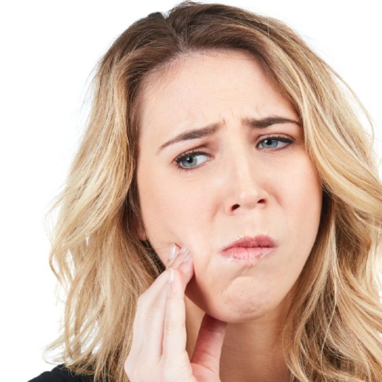 עקירת שן בינה